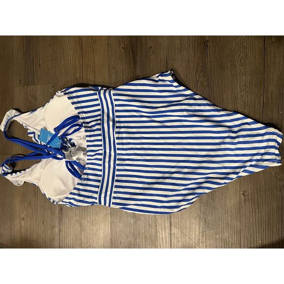 NWT- Cupshe One piece swim suit - Picture 3 of 4